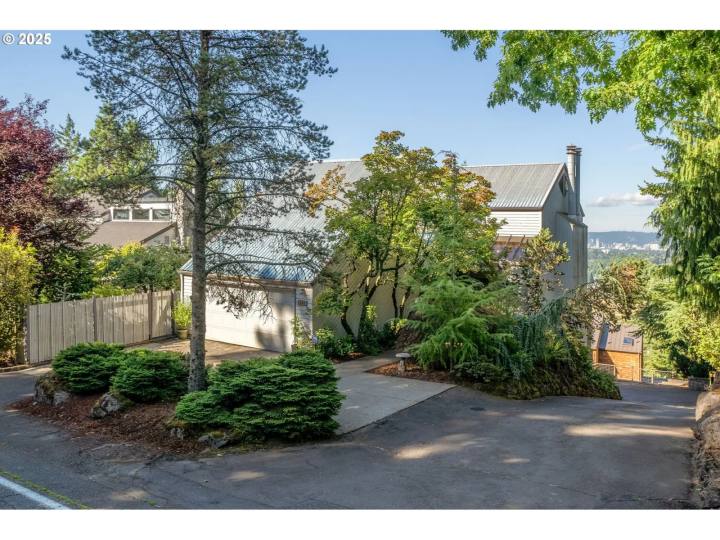 3123 NE Rocky Butte Rd, Portland