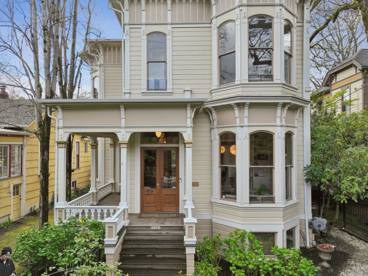 2234 NW Johnson St, Portland