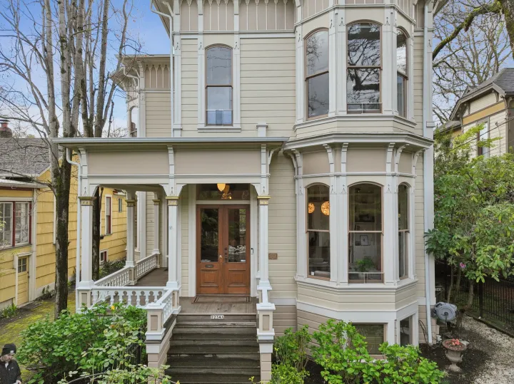 2234 NW Johnson St, Portland
