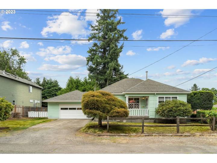 8504 NE Beech St, Portland