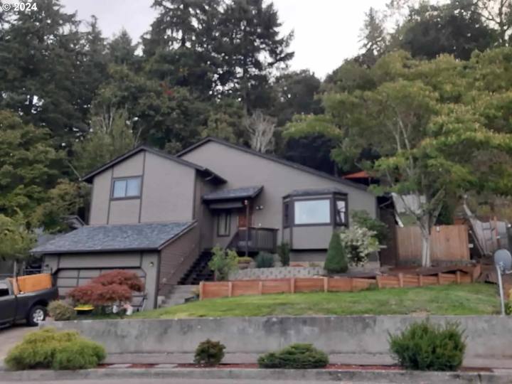 1442 SW Wallula Dr, Gresham