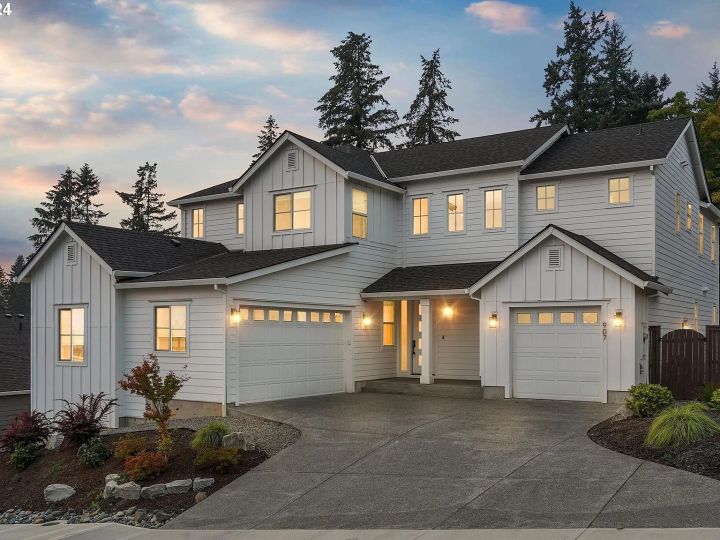 907 W Magnolia Loop, Washougal