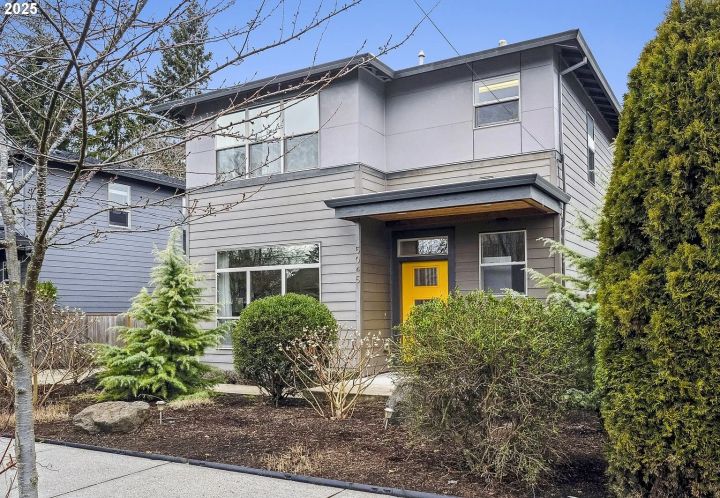 5045 SE Knapp St, Portland