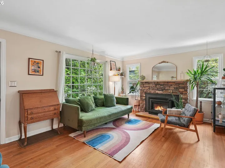 5900 NE Ainsworth St, photo 8