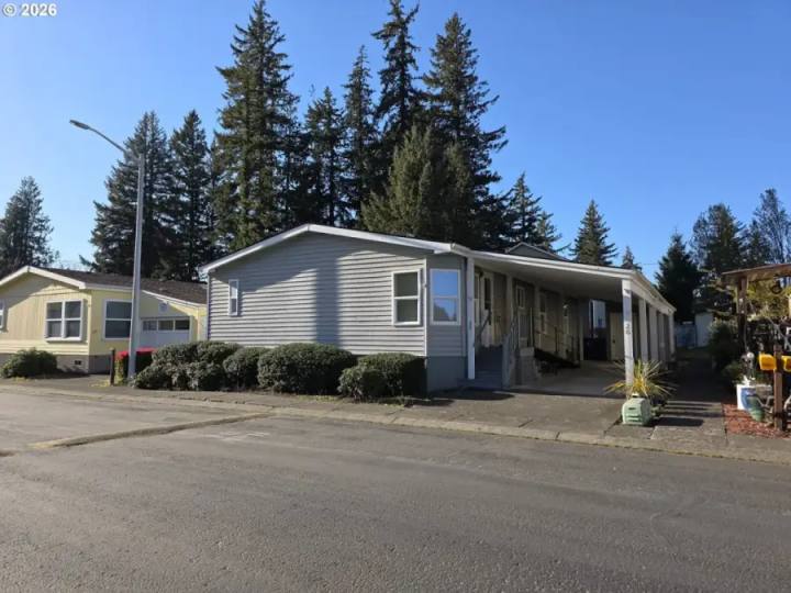 15768 SE POWELL BLVD 28, Portland