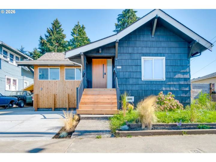 6204 NE WILLOW ST, Portland