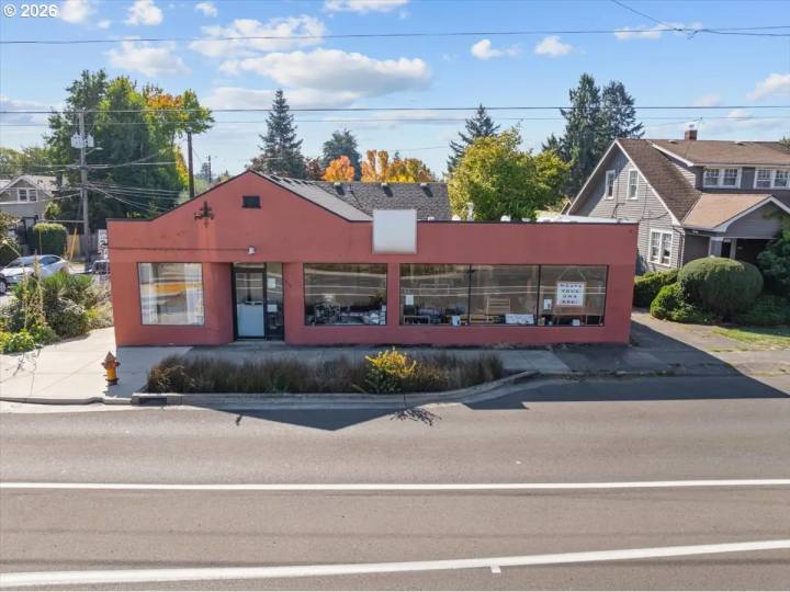 8536 SE STARK ST, Portland