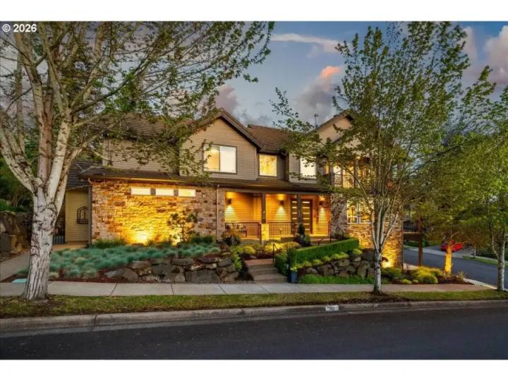 1910 TAYLOR CT, West Linn