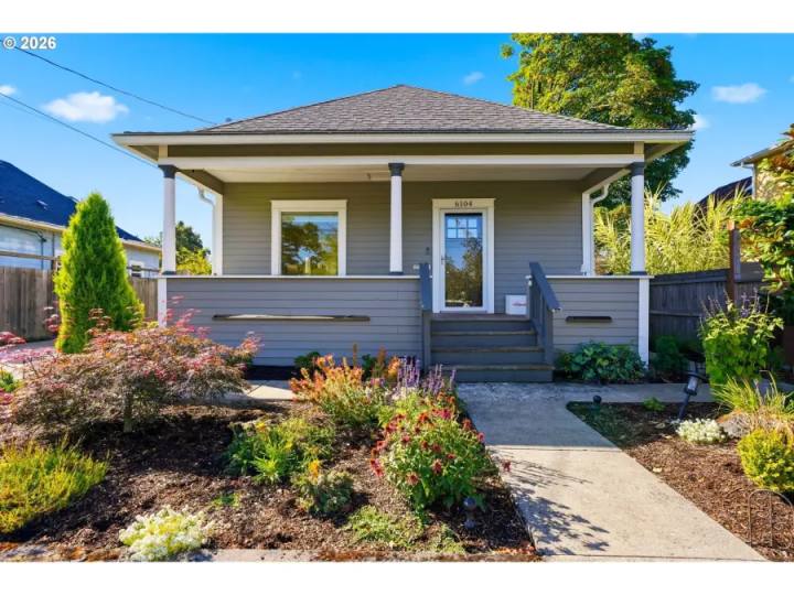 6104 SE RHONE ST, Portland