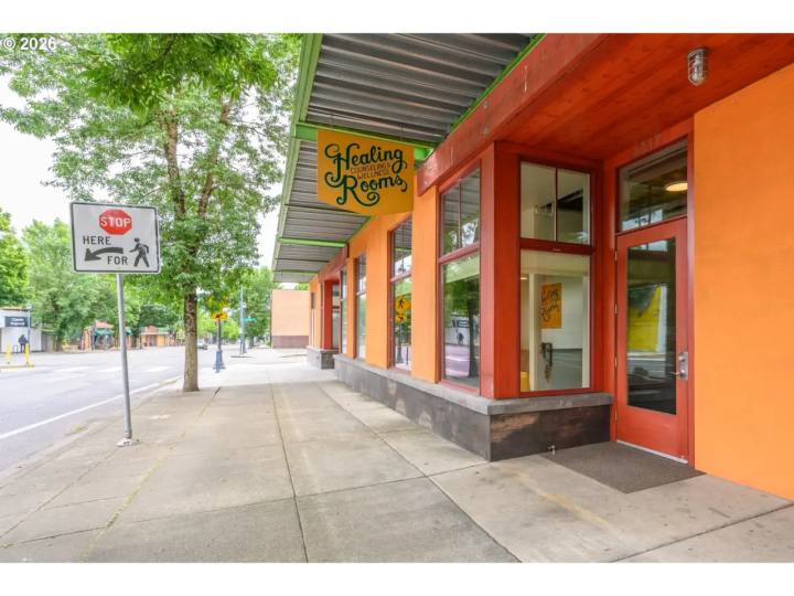2817 NE M L KING BLVD, Portland