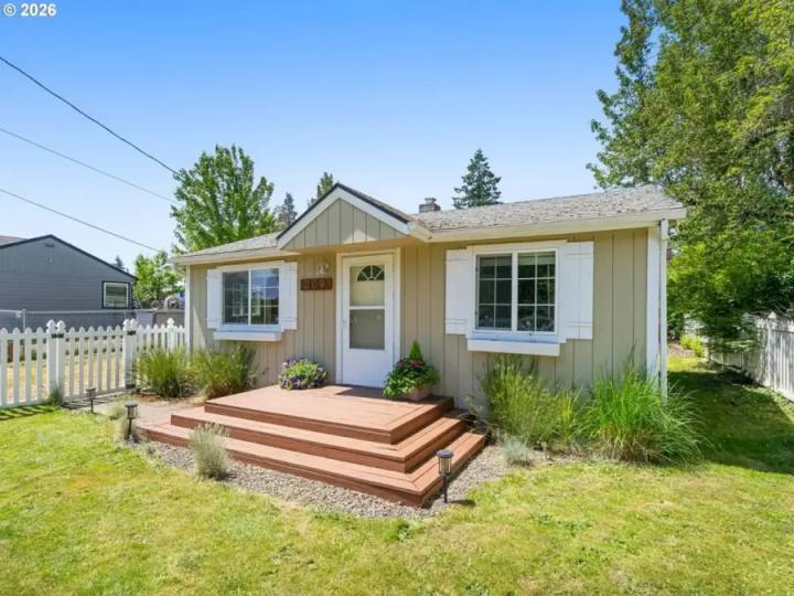 209 NE 192ND AVE, Portland