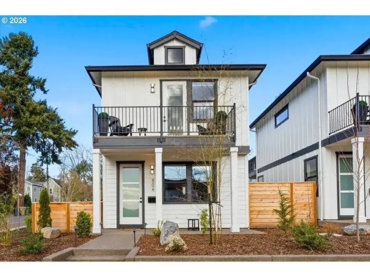 315 E AVE 8, Lake Oswego