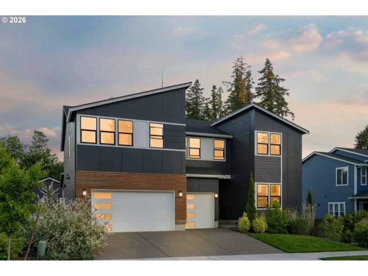 2763 DAHLIA DR, West Linn