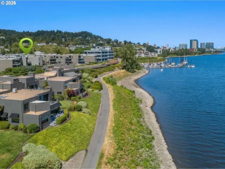 5640 S RIVERSIDE LN 2, Portland