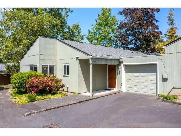 1648 NW ROLLING HILL DR, Beaverton