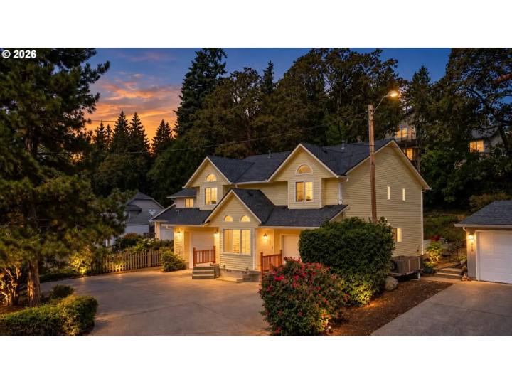 17920 OATFIELD RD, Gladstone