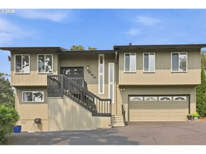 340 PATRICIA DR, Gladstone