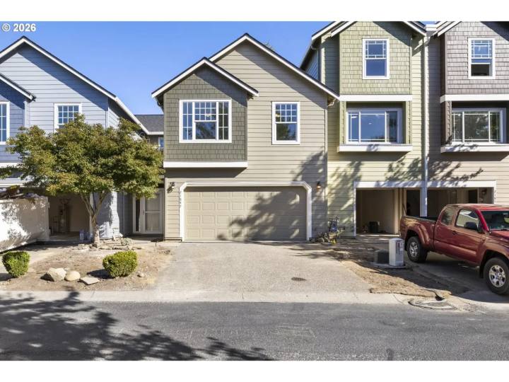 21847 NE HEARTWOOD CIR, Fairview