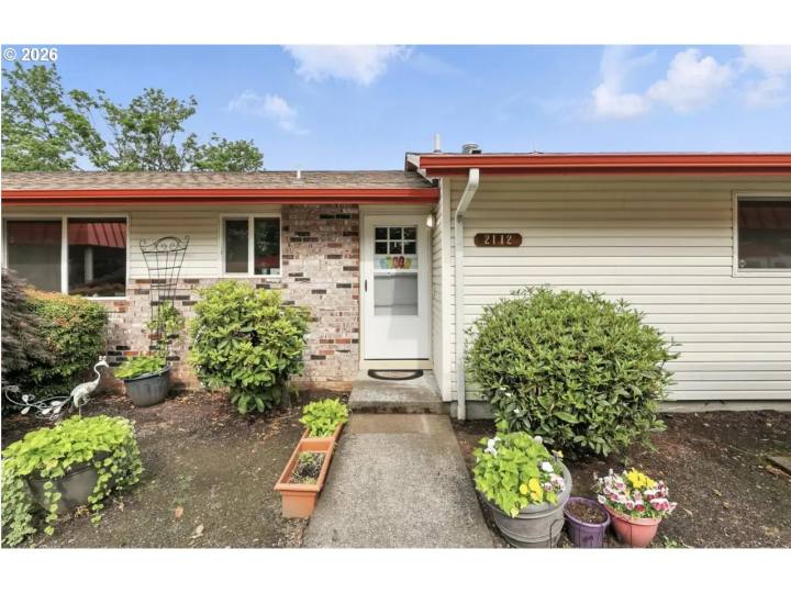 2112 SE 148TH PL, Portland