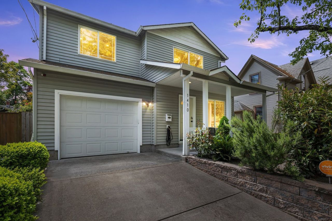1410 NE Dekum Street, sold.